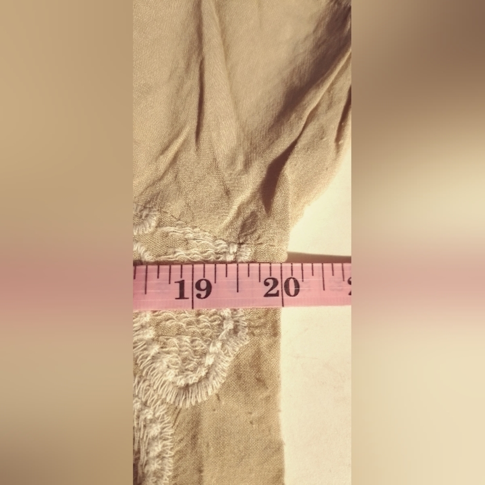 Embroidered blouse - Picture 7 of 7